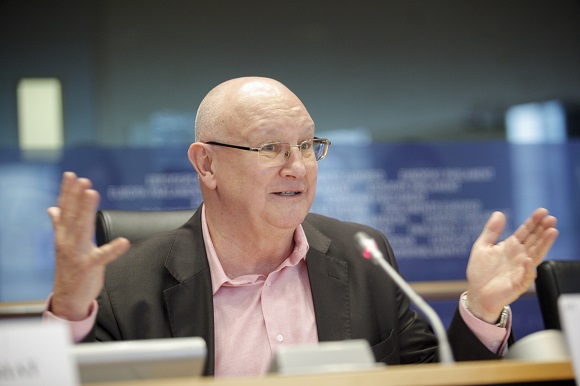 Ioan Mircea Pa�cu