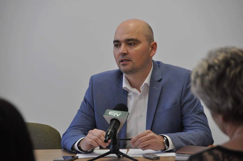 Nov�k Csaba Zolt�n 