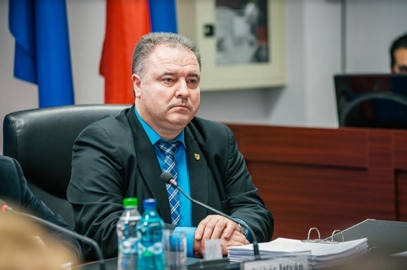 V�k�r Istv�n a Kolozs Megyei Tan�cs aleln�ke