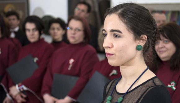 Vargha Fruzsina �s a k�rustagok