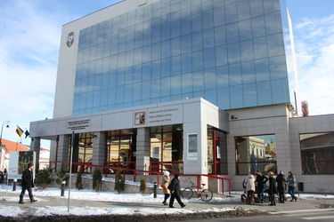 Erd�lyi M�v�szeti K�zpont Sepsiszentgy�rgy�n