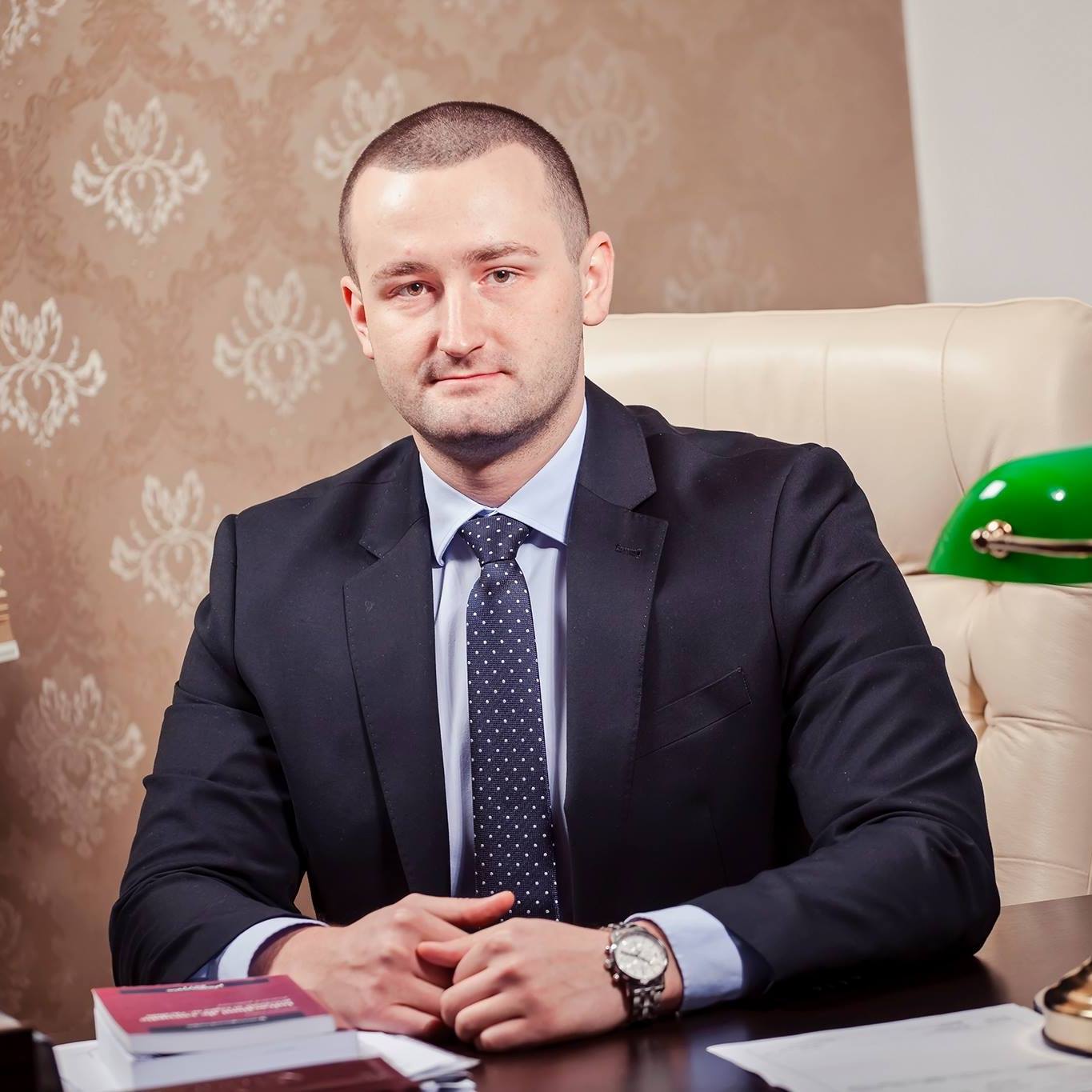 Tasn�di Szil�rd prefektus-jel�lt