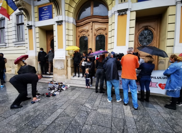 Fot�k: Cași Sociale Acum! 