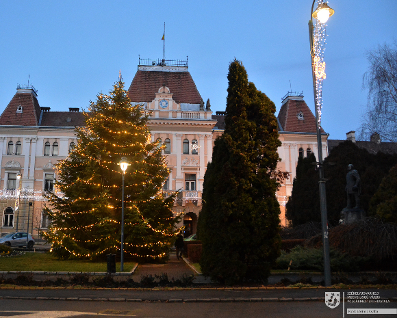 Fot�: Sz�kelyudvarhely �nkorm�nyzata