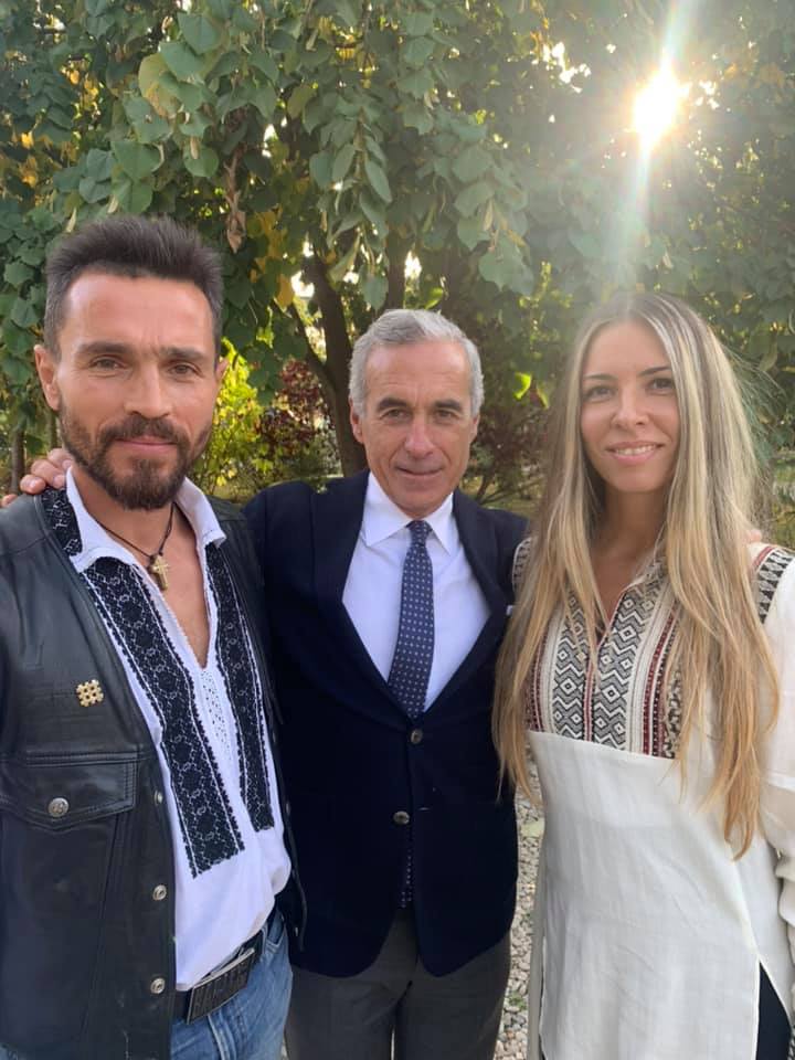 Balr�l jobbra: Eugen Sechila, C�lin Georgesu, Elena Puiu Sechila