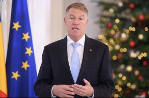 Az �llameln�k �j�vi �zenet�ben k�sz�ni a lakoss�g �ldozat�t �s felel�ss�g�rzet�t