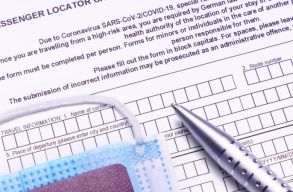 2000 lejes b�rs�gr�l �rtes�tik lev�lben azokat, akik hat�r�tl�p�skor nem t�ltik ki a digit�lis �rlapot