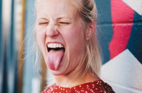 �rdekel, hogy mikort�l folytat�dhat a nagy iskolai ny�ltesztel�s? Az oktat�si miniszter megsaccolta