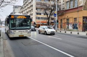 Felf�ggesztette a t�rv�nysz�k a bukaresti k�zsz�ll�t�si v�llalat j�rm�vezet�inek sztr�jkj�t