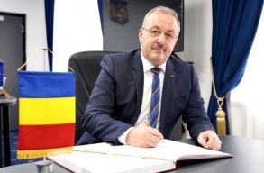 V�delmi miniszter: a lakoss�g sz�m�ra a legnagyobb vesz�lyt az energia�rak jelentik, nem a j�rv�ny vagy a h�bor�