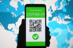 Hotnews: nem merik korm�nykoal�ci�ban megl�pni a z�ldigazolv�ny munkahelyi k�telez�s�t