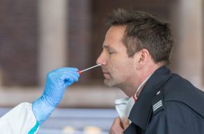 Szerdai koronav�rus-adatok: ism�t emelked�ben van az �j fert�z�ttek sz�ma