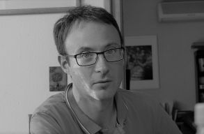 Bottoni: Az aut�p�ly�k Budapest fel� vezetnek, nem Bukarest fel�. Ez nem integr�ci�