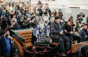 Teodosie �rsek  v�zkereszt �nnepe el�tt a menstru�ci�r�l �rtekezett - teol�giai szempontb�l