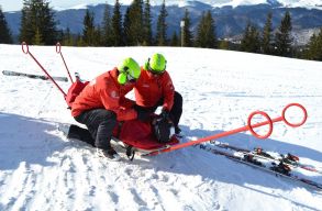 24 �ra alatt t�bb mint 60 szem�ly szorult a hegyiment�k seg�ts�g�re