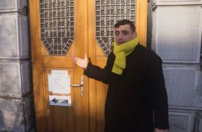 Fritz-ellenes Lig�t alap�tott George Simion a temesv�ri polg�rmester lev�lt�s�ra