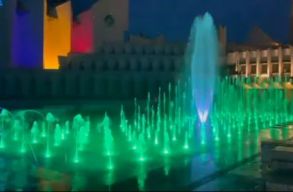 Beszakadt a Szatm�rn�metiben k�sz�l� modern sz�k�k�t, miut�n a t�vk�zl�si hat�s�g �s a t�zolt�s�g kocsija is r�hajtott