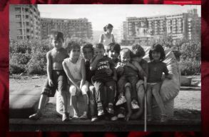 „Hova t�ntek a gyerekek a kanap�r�l?” Szokatlan eml�kki�ll�t�s a kilakoltatott csal�dokr�l 